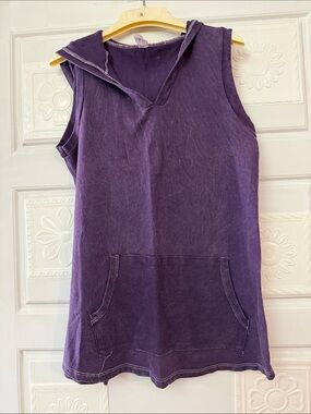 Hooded tank top by sew in love, size small. Purple color
